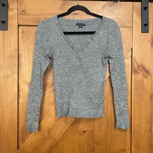 American eagle faux button sweater